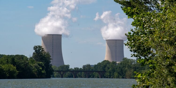 EDF cuts nuclear output due to high water temperatures - Energy Live News