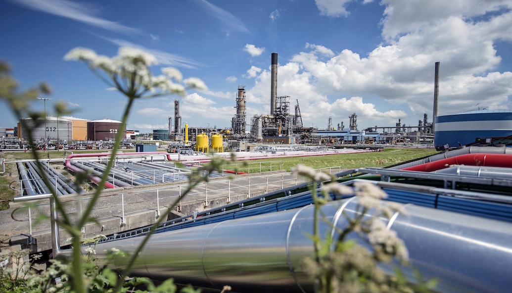 TotalEnergies and Air Liquide Collaborate on Green Hydrogen Production for Refineries in Europe